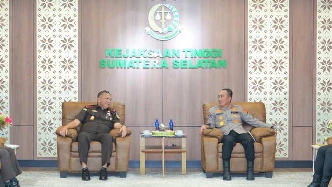 Kapolda Sumsel Silaturahmi ke Kejati, Perkuat ‘Nyago Bumi Sriwijaya’