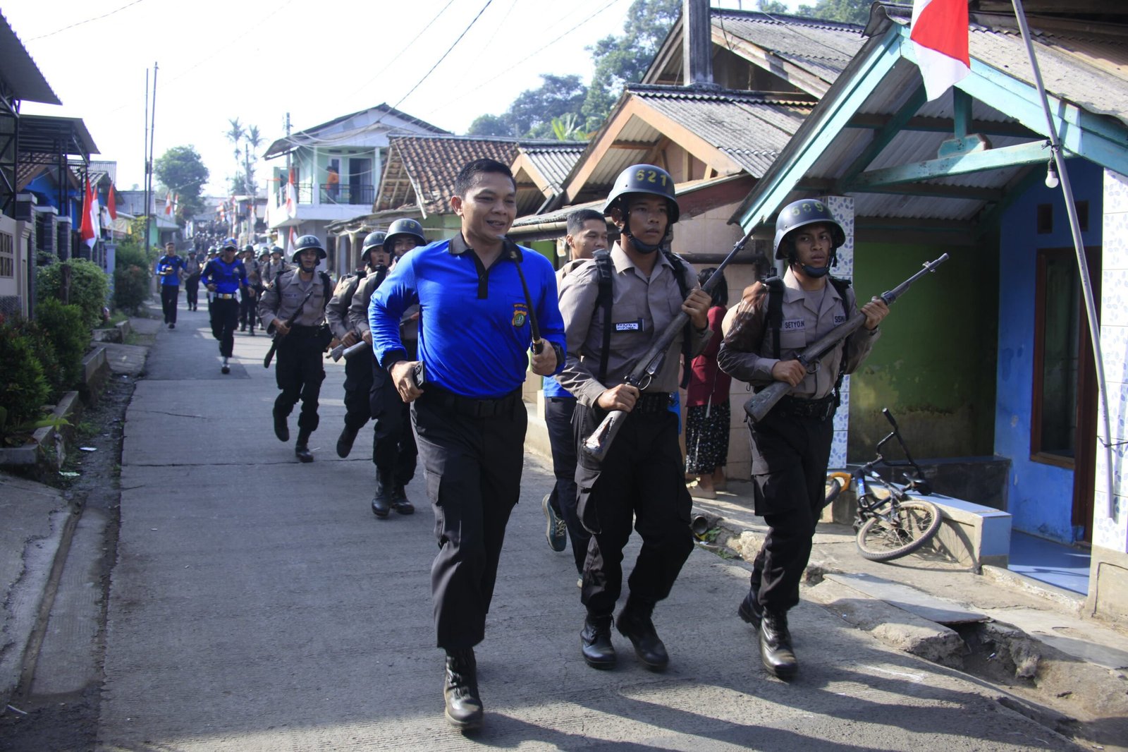 Guna Mendekatkan Diri dengan Masyarakat SPN Polda Metro Jaya menggelar kegiatan Ekspedisi Darat Siswa Diktuk Ba Polri T.A 2026